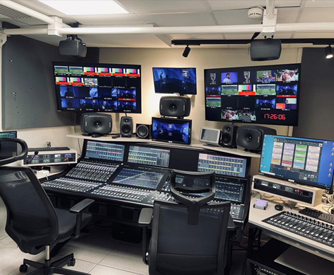 国 Canal+ 传媒集团新进 8 套 Solid State Logic System T 调音台用于播出业务